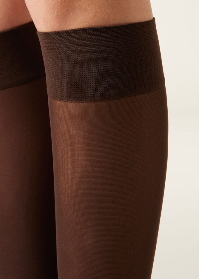 30 denierové poloprůsvitné Microfiber podkolenky