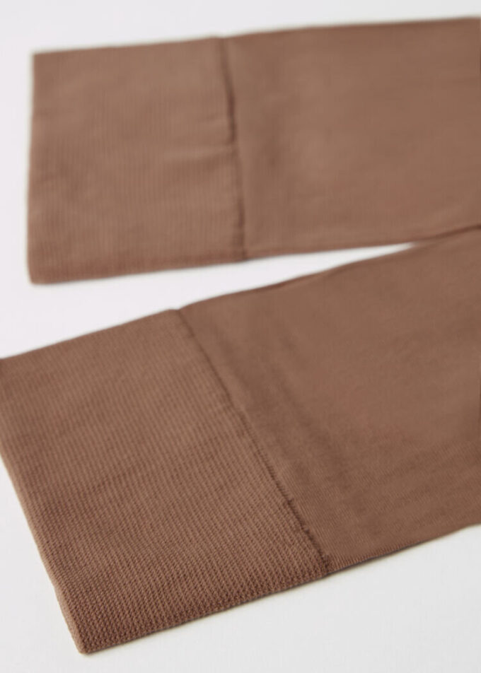 30 denierové poloprůsvitné Microfiber podkolenky
