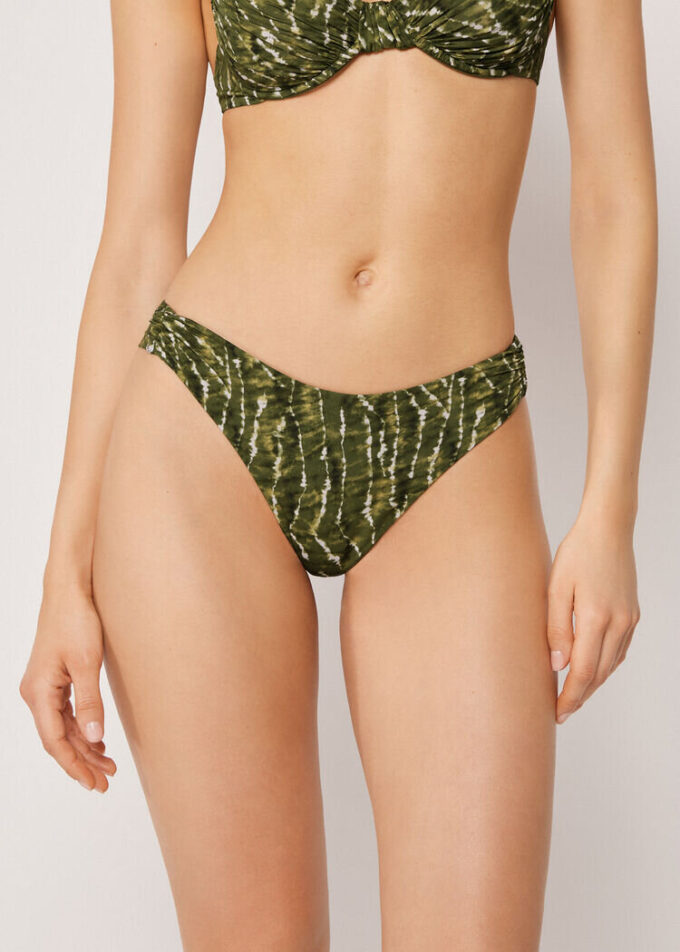 Brazilky s přírodním tie-dye vzorem