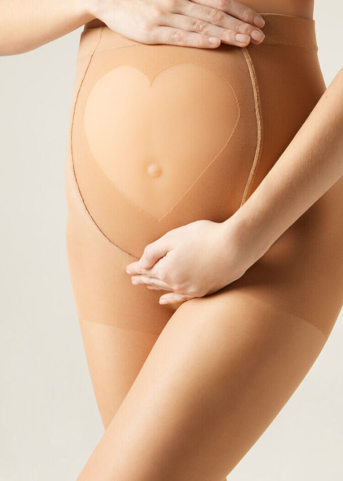 Průsvitné Maternity punčocháče 20 den s průsvitným srdcem